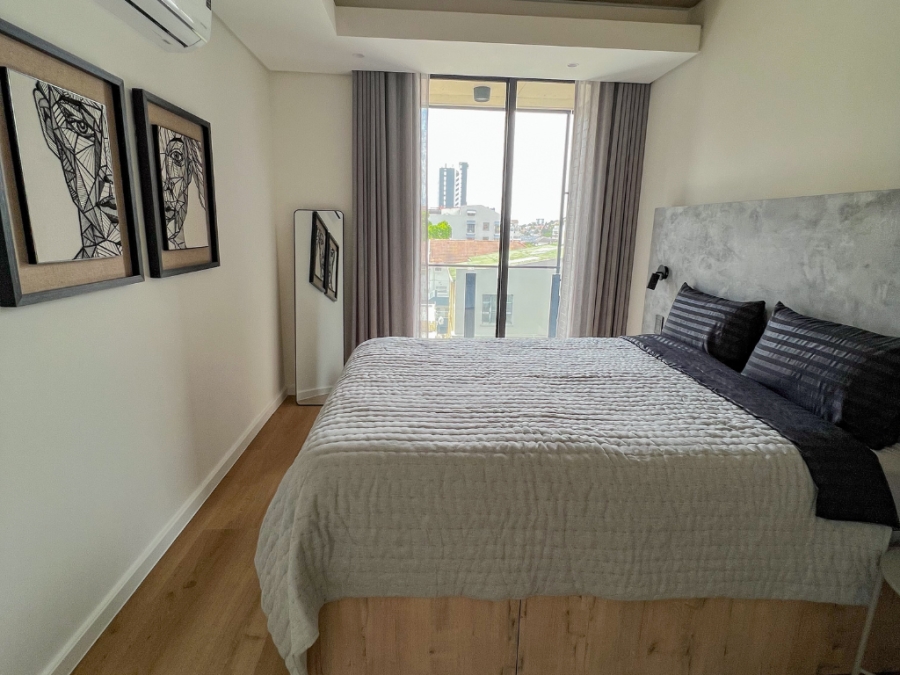 1 Bedroom Property for Sale in Sea Point Western Cape
